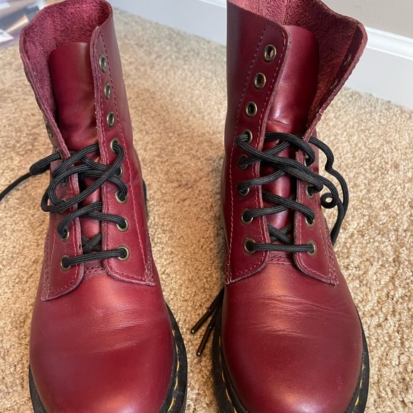 Size 7 Red 1460 Pascal Doc Martens combat boots - Picture 2 of 8